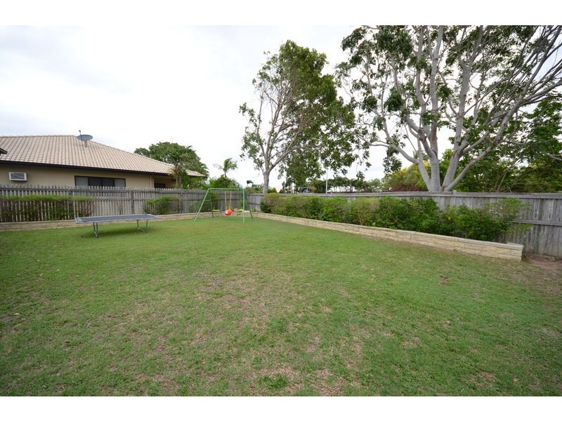 13 Michelia Close, Kirwan QLD 4817