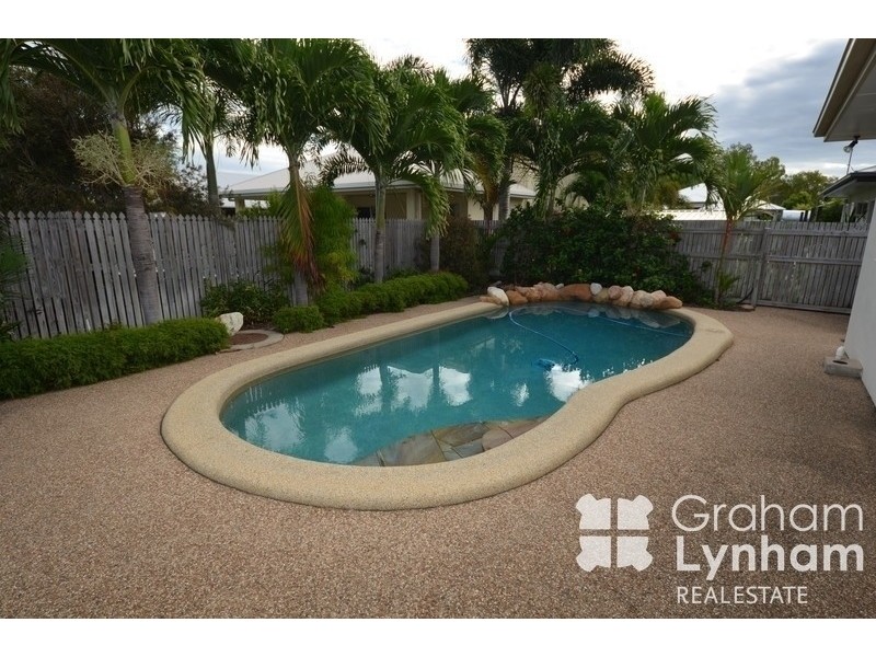 41 Sheerwater Parade, Douglas QLD 4814