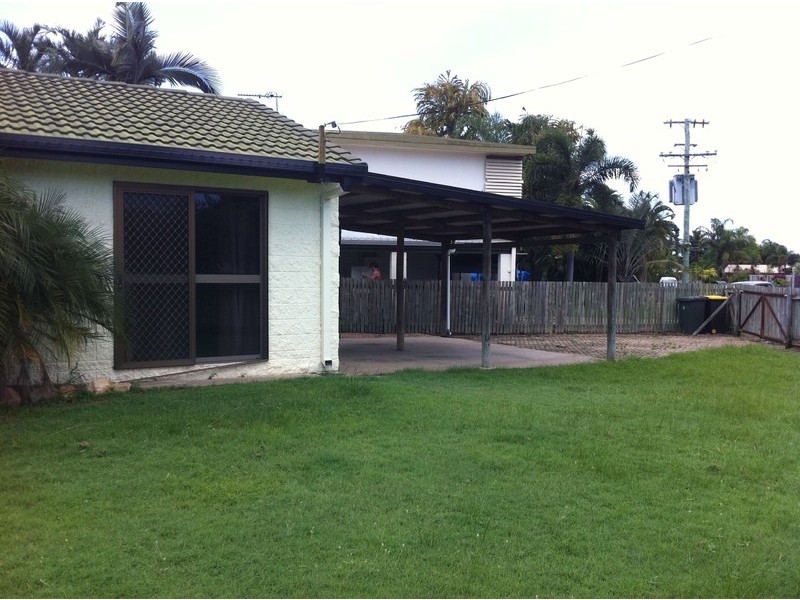 4 Gould Street, Kirwan QLD 4817