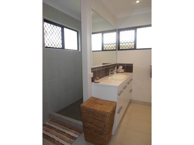 13 La Trobe Close, Douglas QLD 4814