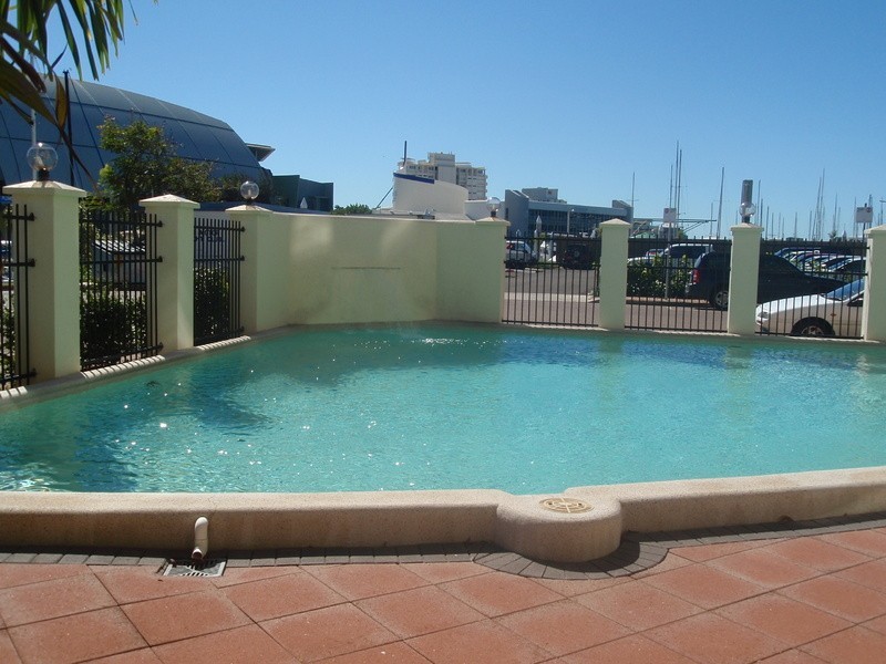 208/9 Anthony Street, South Townsville QLD 4810