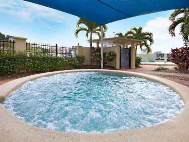 208/9 Anthony Street, South Townsville QLD 4810