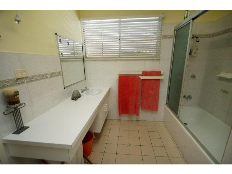 6 Koala Court, Kelso QLD 4815