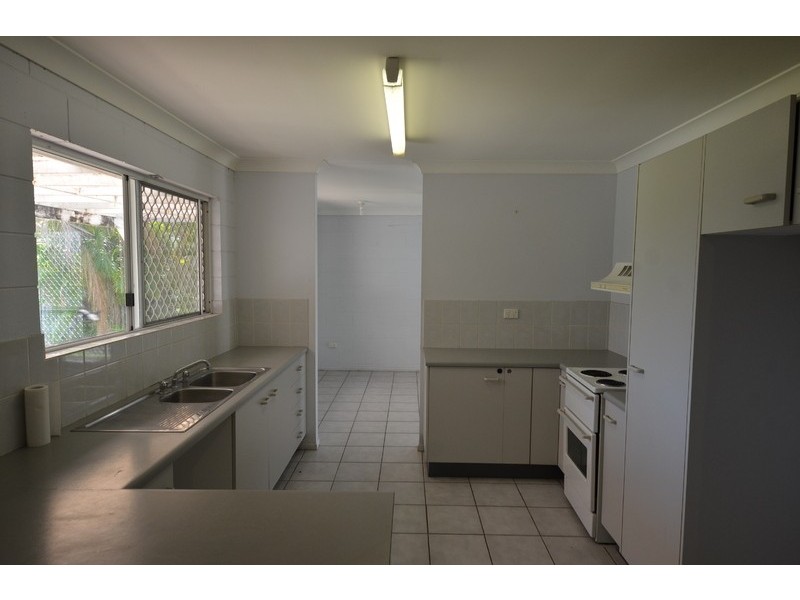 8/10 Blanes Street, Cranbrook QLD 4814