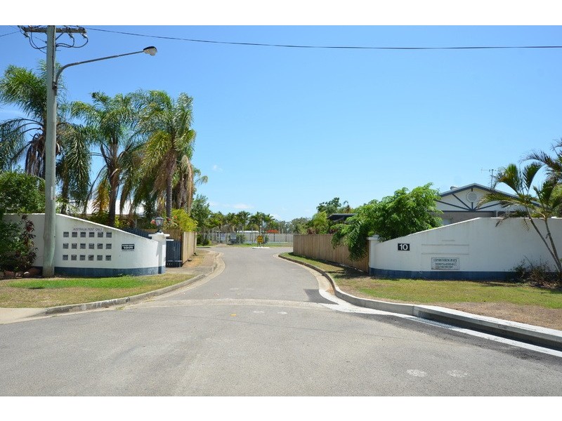 8/10 Blanes Street, Cranbrook QLD 4814