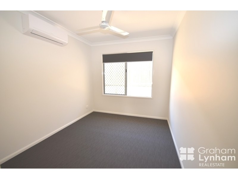 Bushland Beach QLD 4818