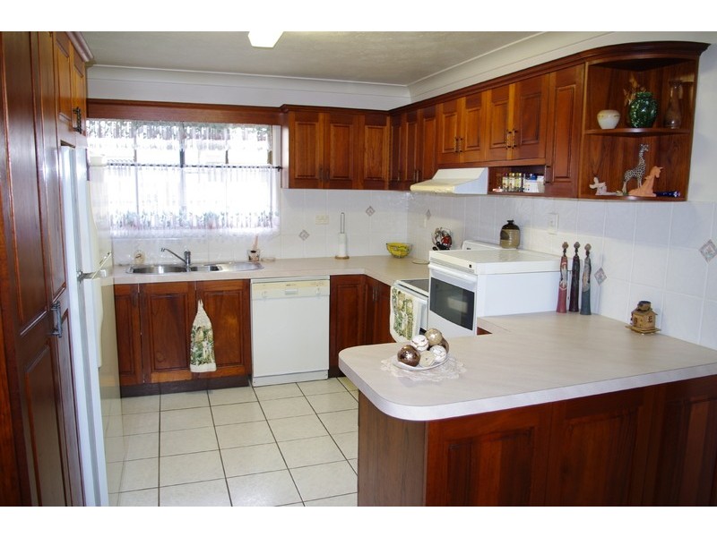 33 Serrano Crescent, Cranbrook QLD 4814