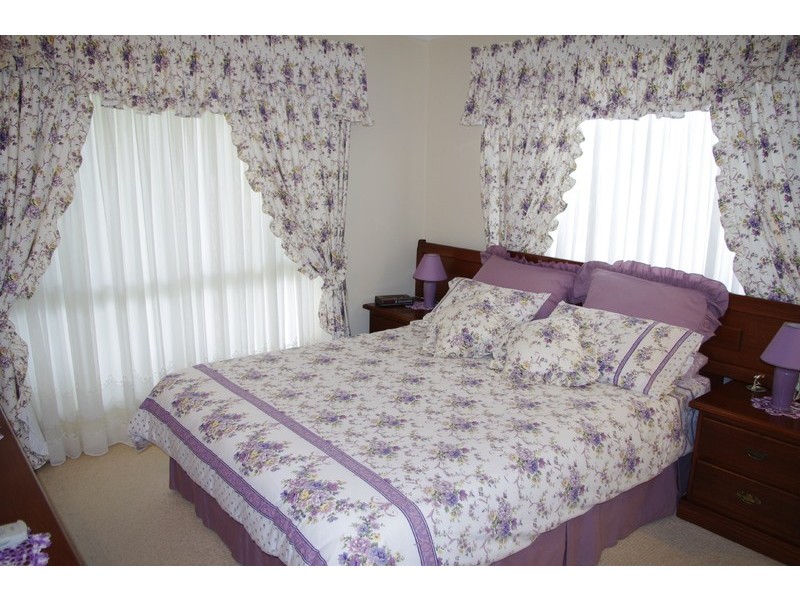 33 Serrano Crescent, Cranbrook QLD 4814