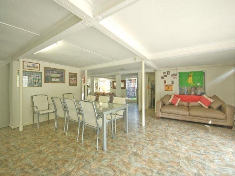 5 Gilbert Crescent, North Ward QLD 4810