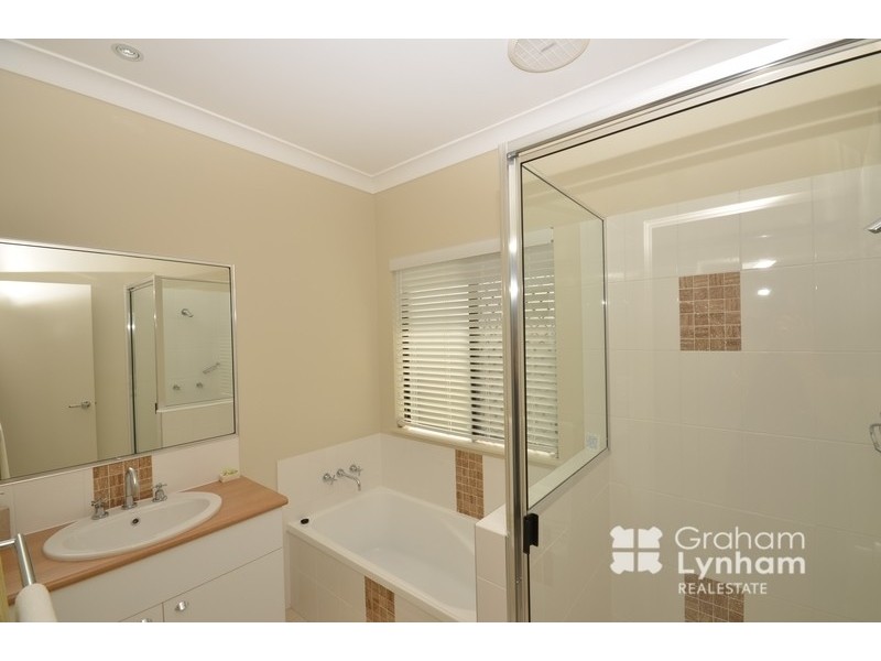 5 Parklands Drive, Mount Louisa QLD 4814