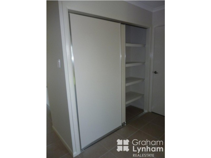 Bushland Beach QLD 4818