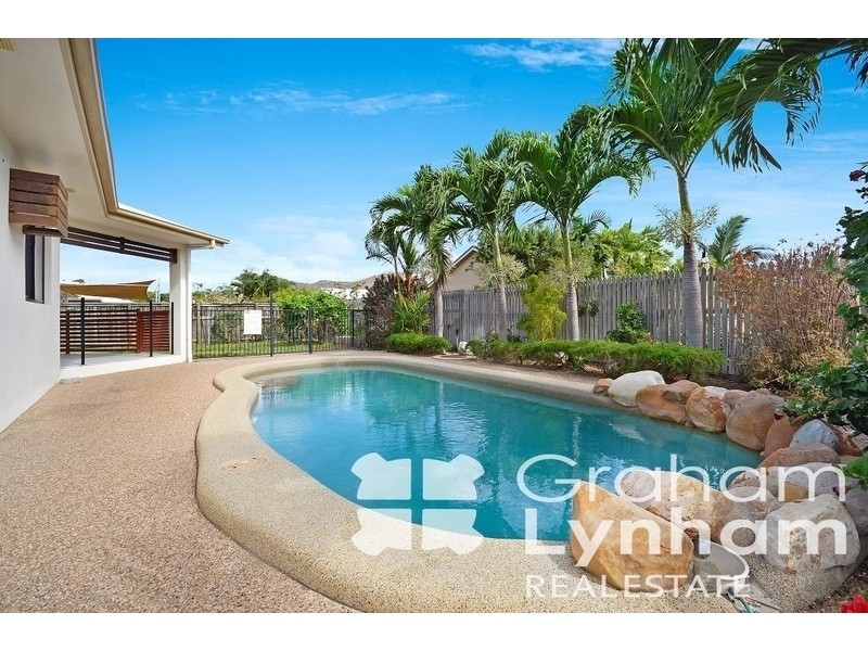 41 Sheerwater Parade, Douglas QLD 4814