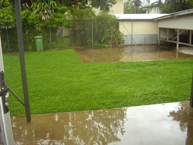 2/5B Warburton Street, North Ward QLD 4810