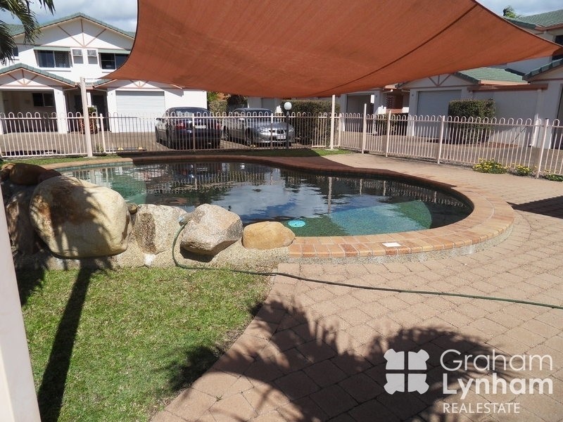West End QLD 4810