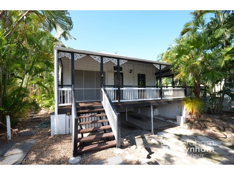 West End QLD 4810