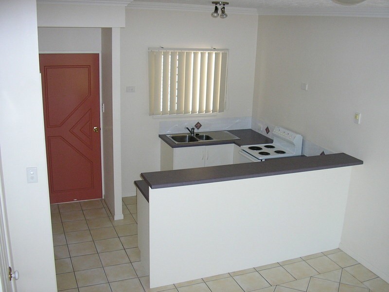 West End QLD 4810