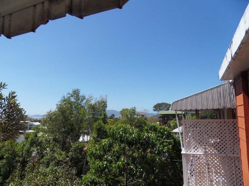 11/17 Stanton Terrace, North Ward QLD 4810