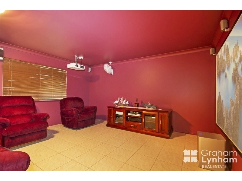 6 Angelus Place, Kirwan QLD 4817