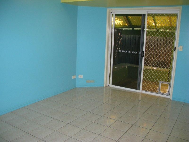 4/102 Cook Street, North Ward QLD 4810