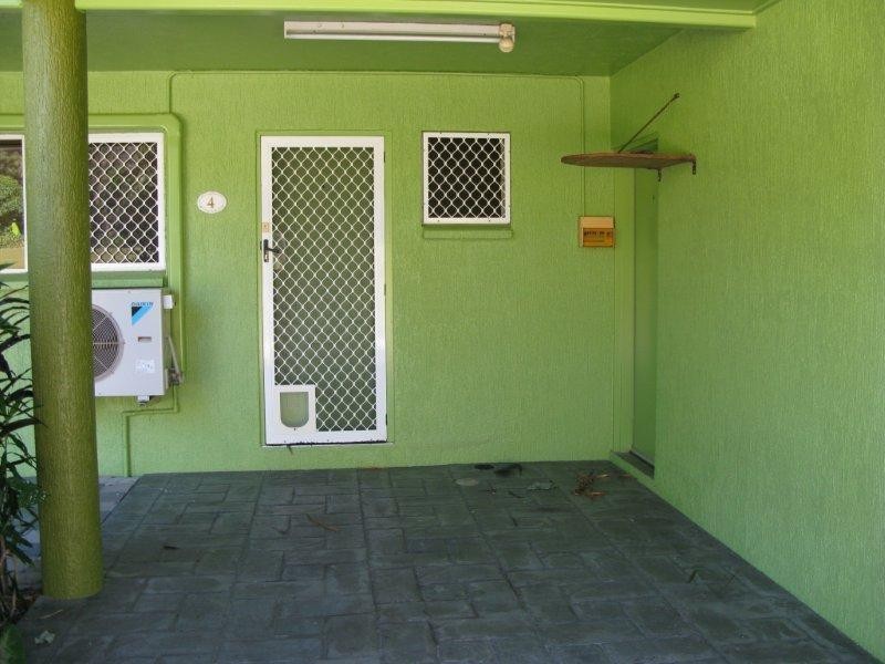 4/102 Cook Street, North Ward QLD 4810