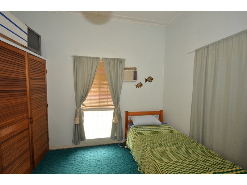 7 Norris Street, Hermit Park QLD 4812