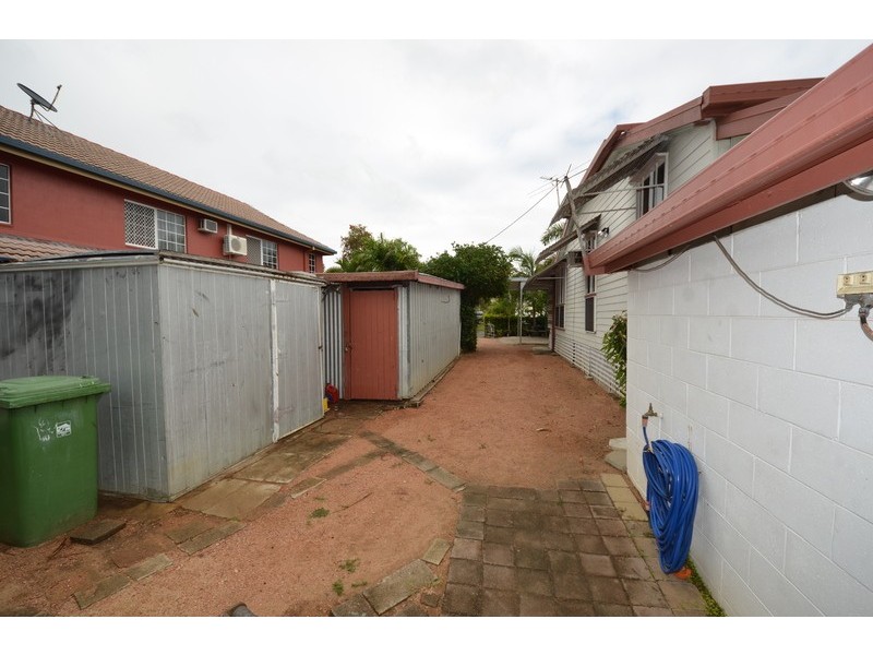 7 Norris Street, Hermit Park QLD 4812