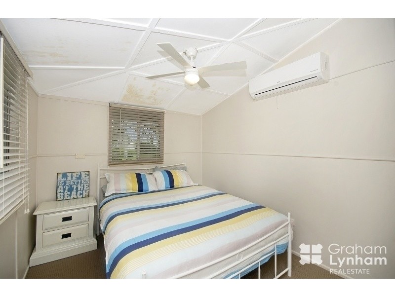 26 Reef Street, Saunders Beach QLD 4818