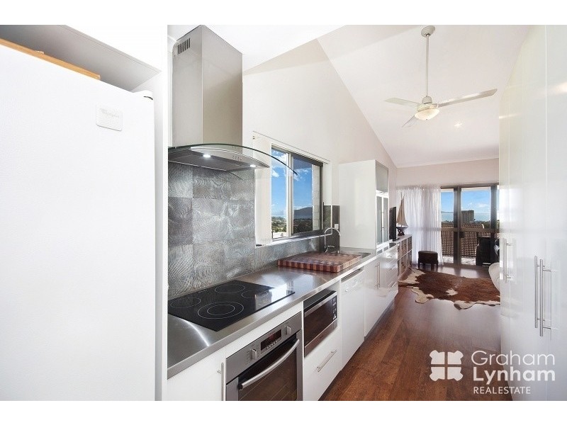 10/330 Stanley Street, North Ward QLD 4810