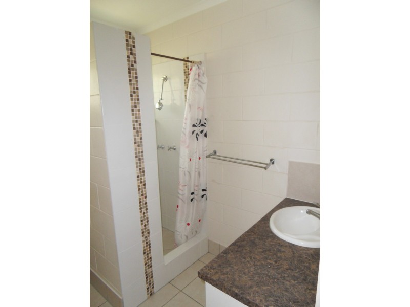 1/8 Silky Oak Street, Kirwan QLD 4817