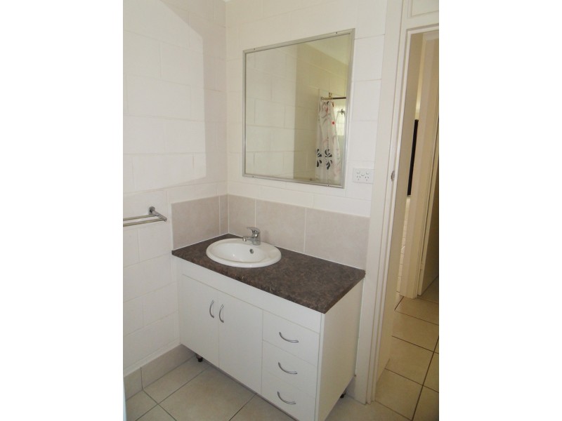 1/8 Silky Oak Street, Kirwan QLD 4817