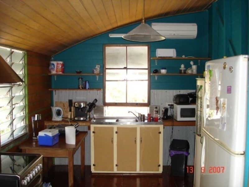 4B Sixth Avenue, South Townsville QLD 4810