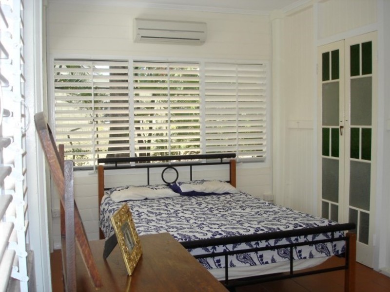 4B Sixth Avenue, South Townsville QLD 4810