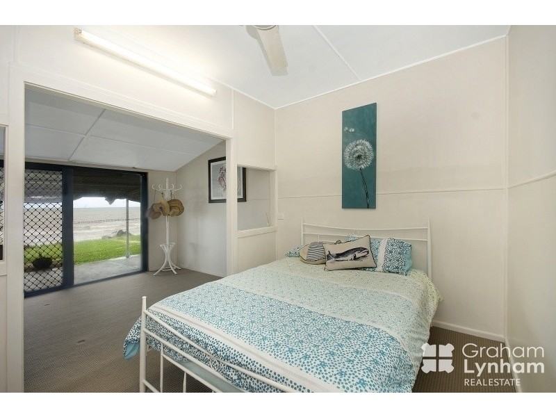Saunders Beach QLD 4818