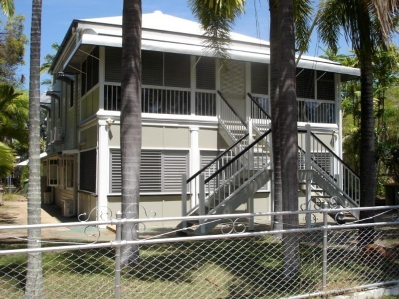 4B Sixth Avenue, South Townsville QLD 4810