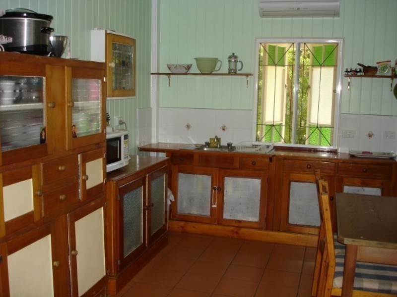 4B Sixth Avenue, South Townsville QLD 4810