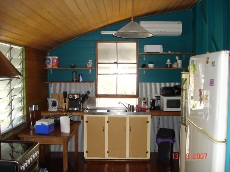 4B Sixth Avenue, South Townsville QLD 4810