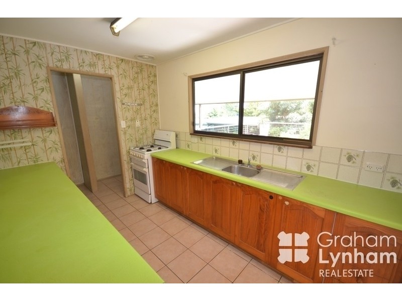 26 Coral Street, Saunders Beach QLD 4818