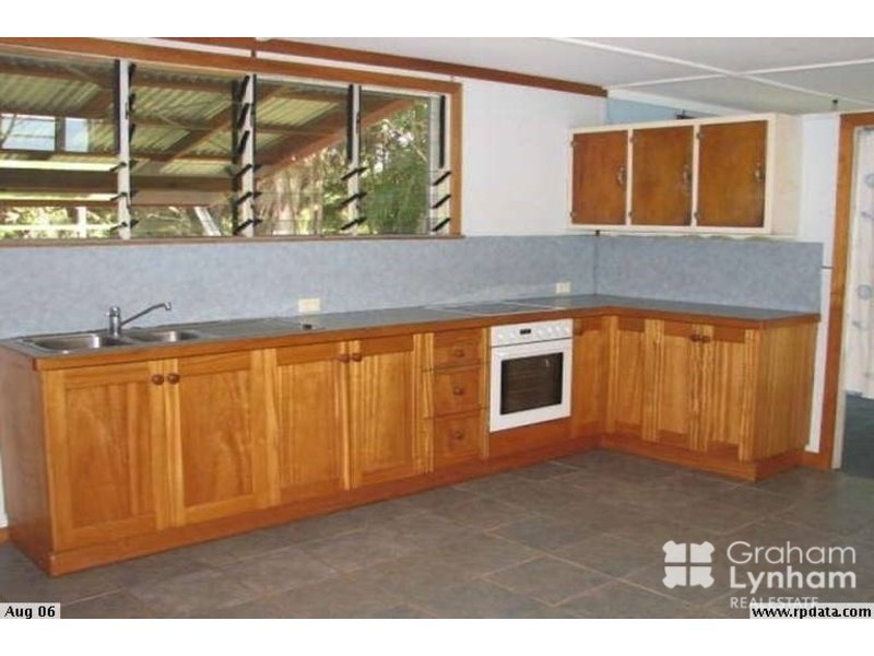 49 Cay Street, Saunders Beach QLD 4818