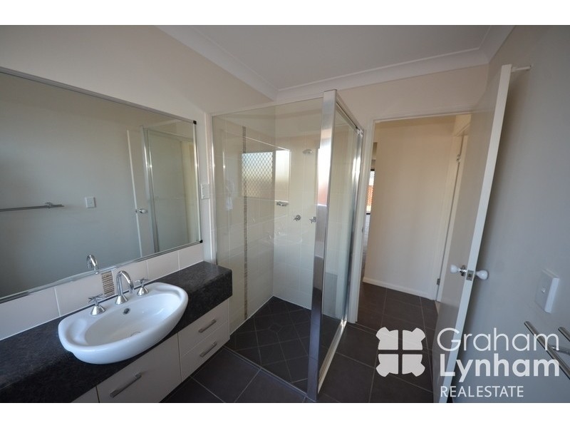 Bushland Beach QLD 4818