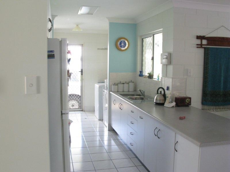 28 Arkaba Street, Mount Louisa QLD 4814