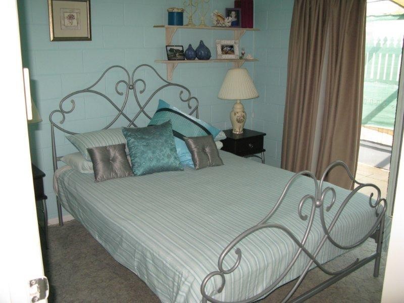 28 Arkaba Street, Mount Louisa QLD 4814