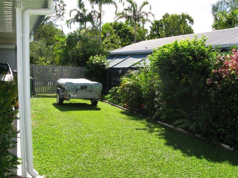 28 Arkaba Street, Mount Louisa QLD 4814