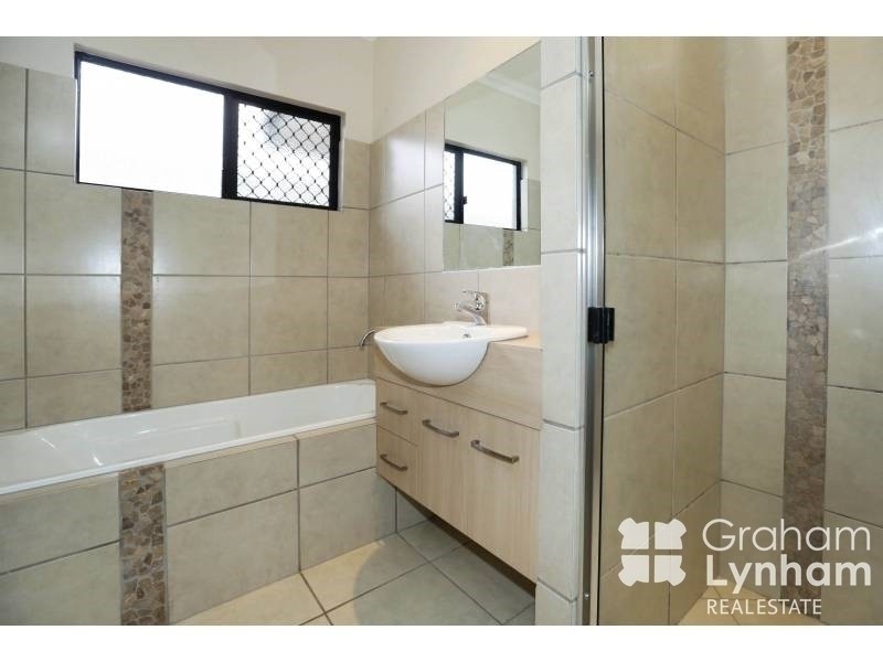 9 Riverwalk Way, Douglas QLD 4814