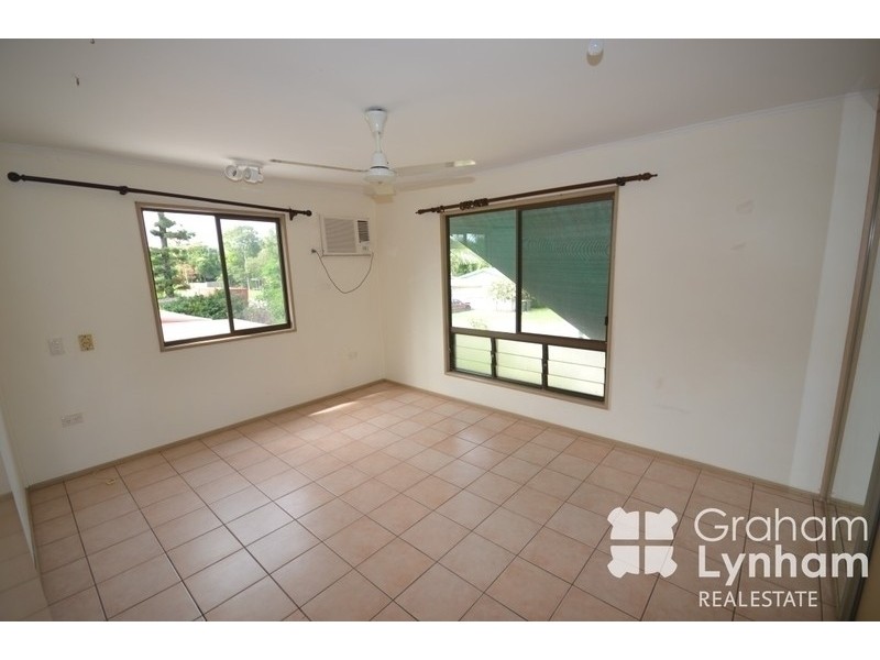 26 Coral Street, Saunders Beach QLD 4818