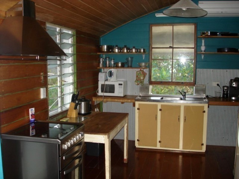 4B Sixth Avenue, South Townsville QLD 4810