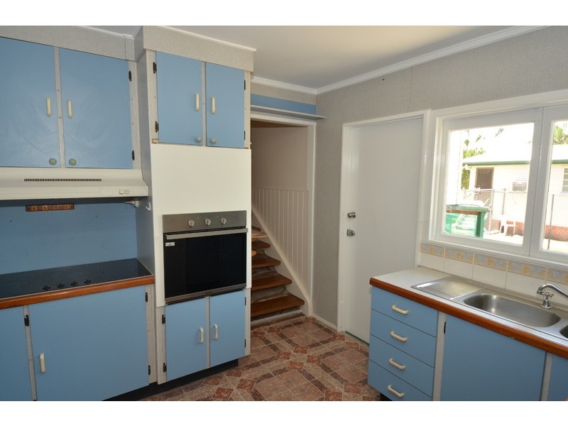 77 Hammett Street, Currajong QLD 4812