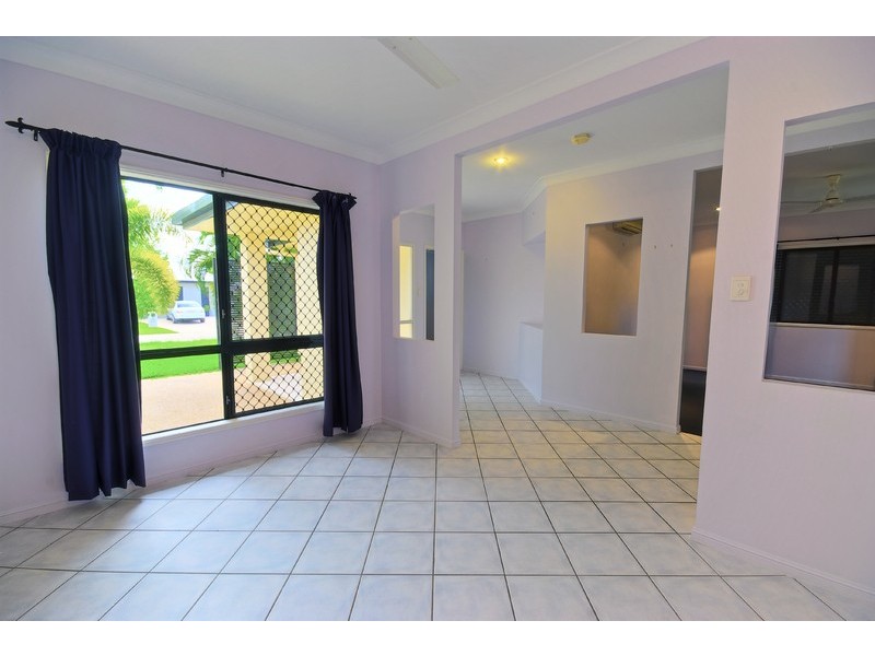 10 Meadowbrook Drive, Aitkenvale QLD 4814