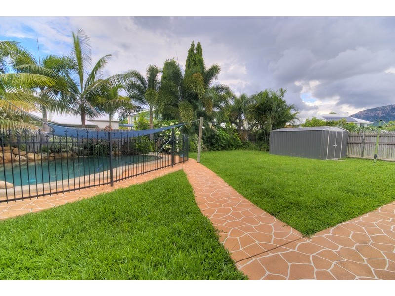 10 Meadowbrook Drive, Aitkenvale QLD 4814