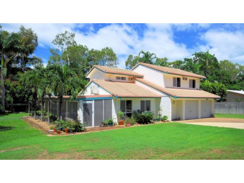 12 Bunya Street, Bushland Beach QLD 4818