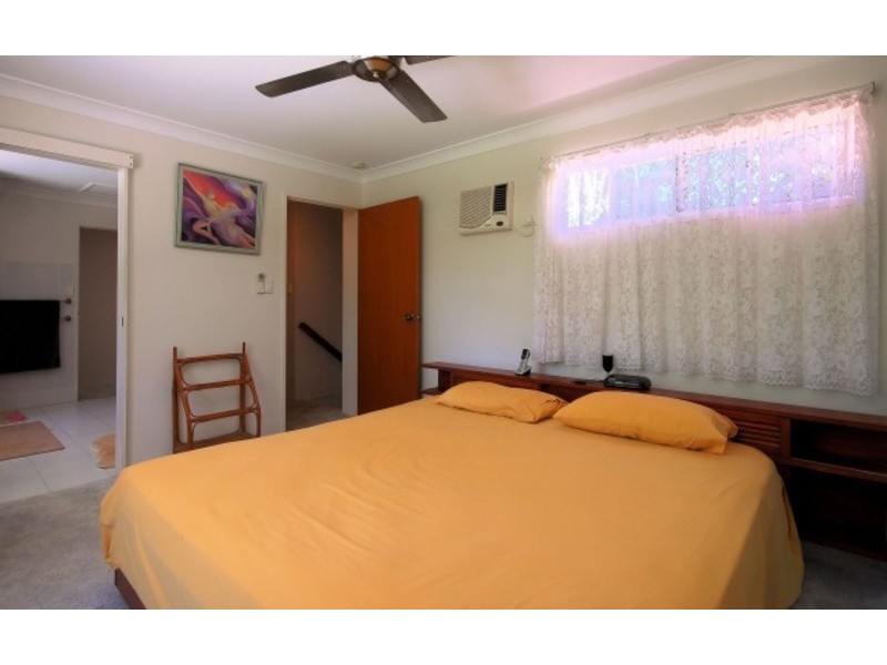 12 Bunya Street, Bushland Beach QLD 4818